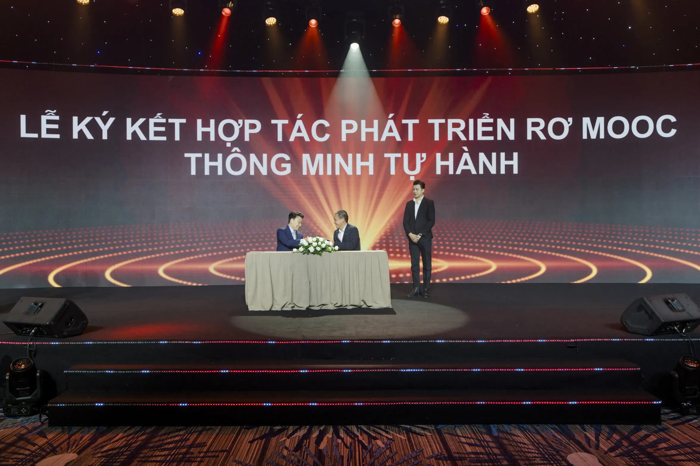 TMA and Tan Thanh Container signed a strategic partnership